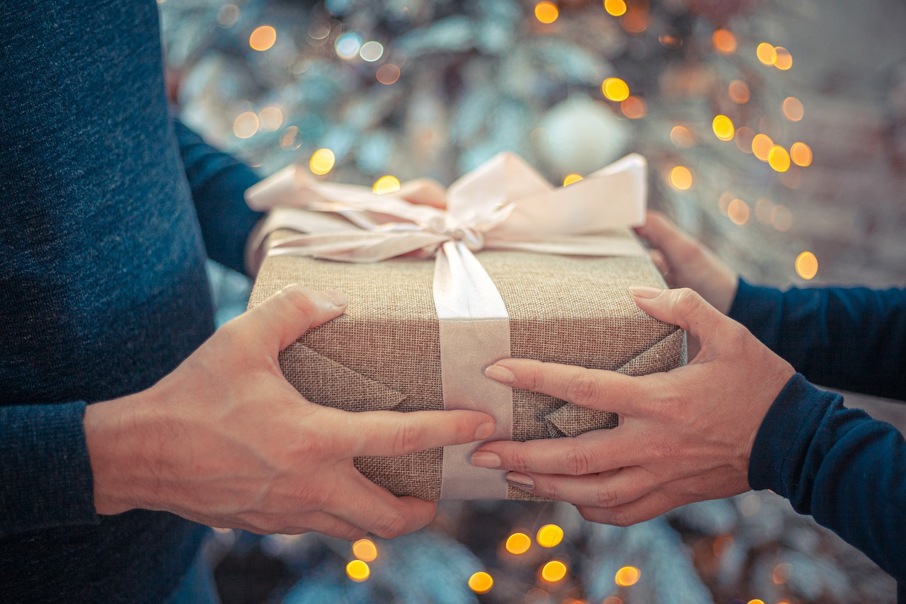 Offrir un journal historique comme cadeau d’anniversaire à un partenaire d’affaires