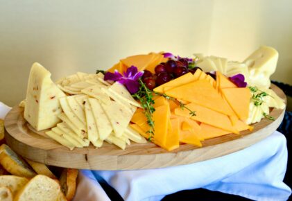 Plateau de fromages raffinés : les erreurs à éviter pour ne pas décevoir vos convives